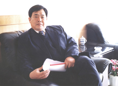 新乡新亚纸业集团董事长宋敬志